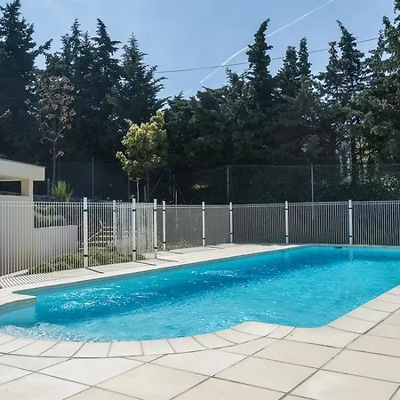 Corniche Fleurie Appartement *